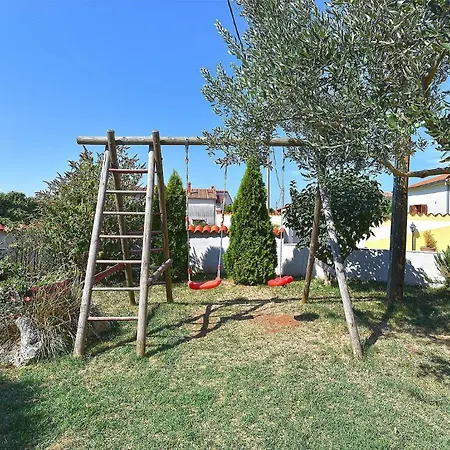 בית נופש Mit Privatpool Fuer 16 Personen Ca 200 Qm In Galizana, Istrien Istrische Riviera *