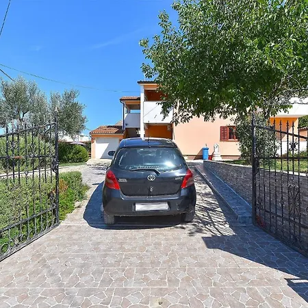 Mit Privatpool Fuer 16 Personen Ca 200 Qm In Galizana, Istrien Istrische Riviera Galižana